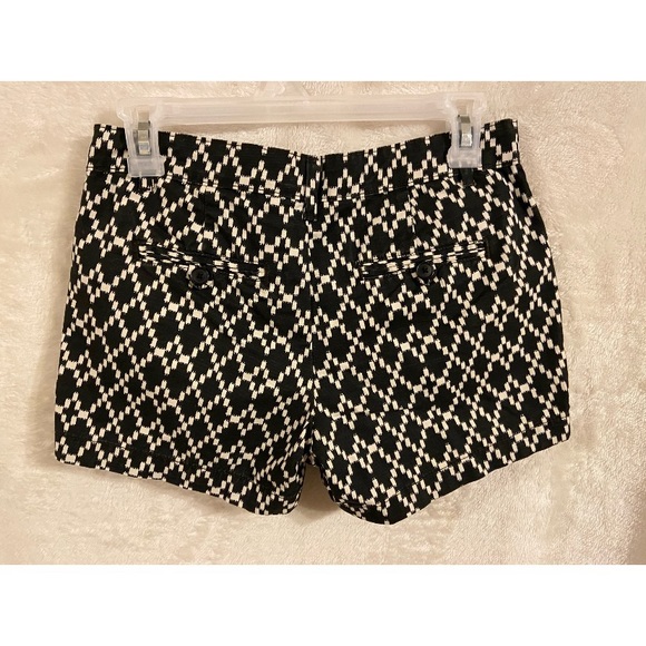 GAP Black and White Shorts, Size 00 - Picture 2 of 7